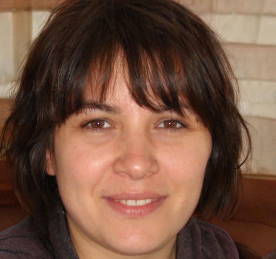 Sarah Mitchell, Senior Conversion Strategy Director